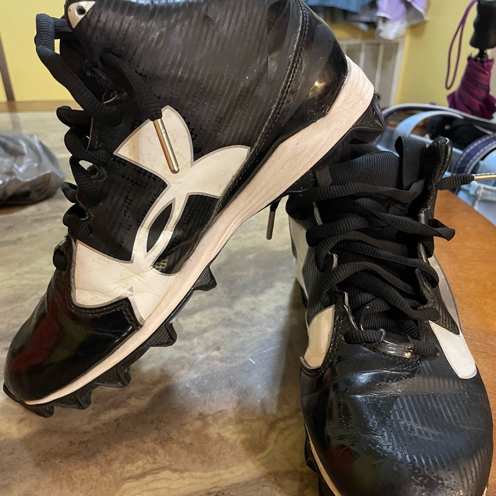 Under Armour Football cleats; size 7.5
